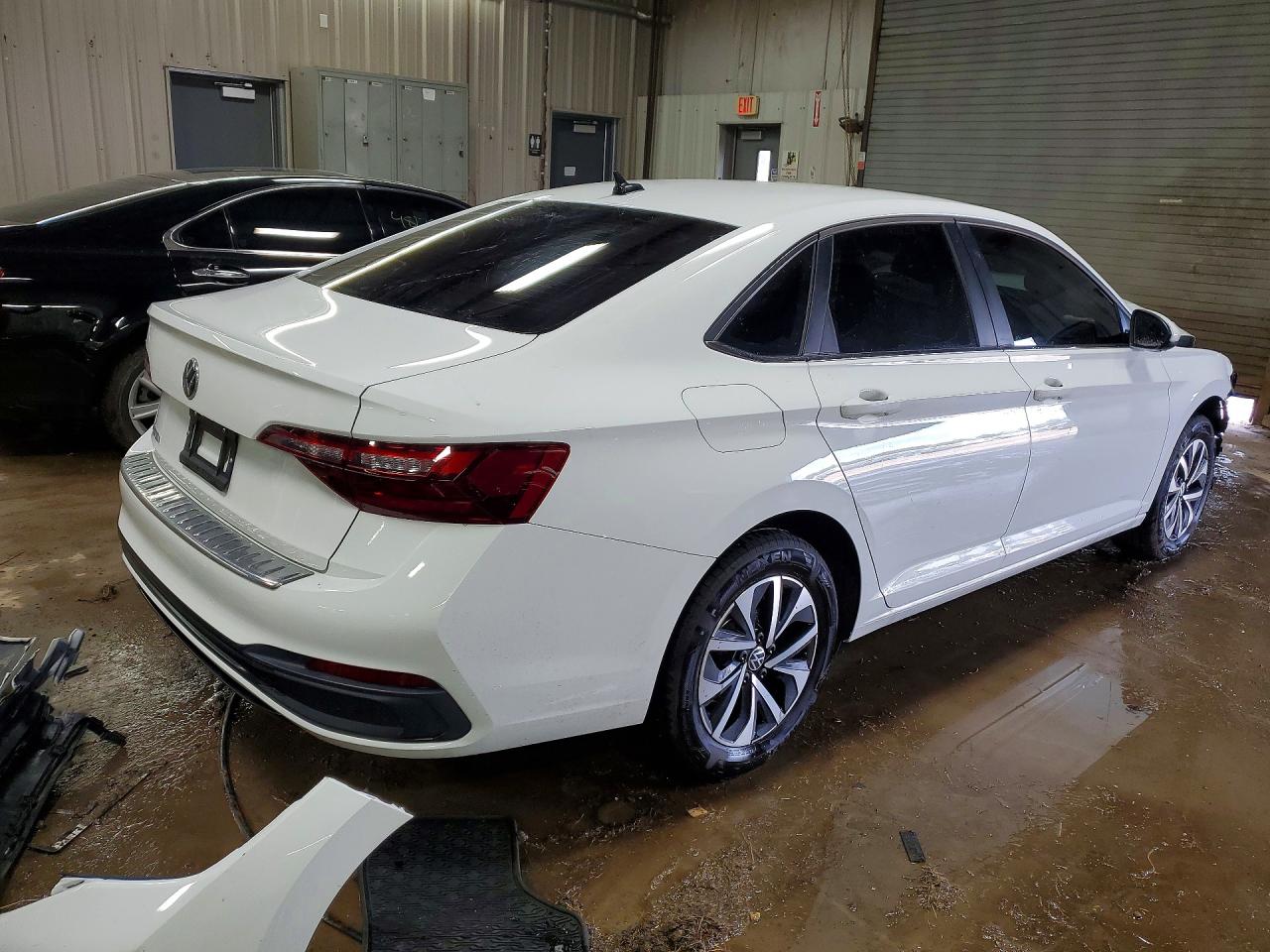 Volkswagen Jetta S