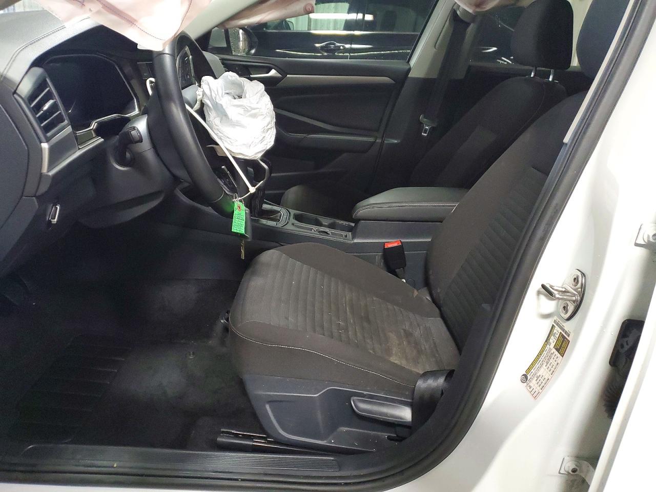 Volkswagen Jetta S