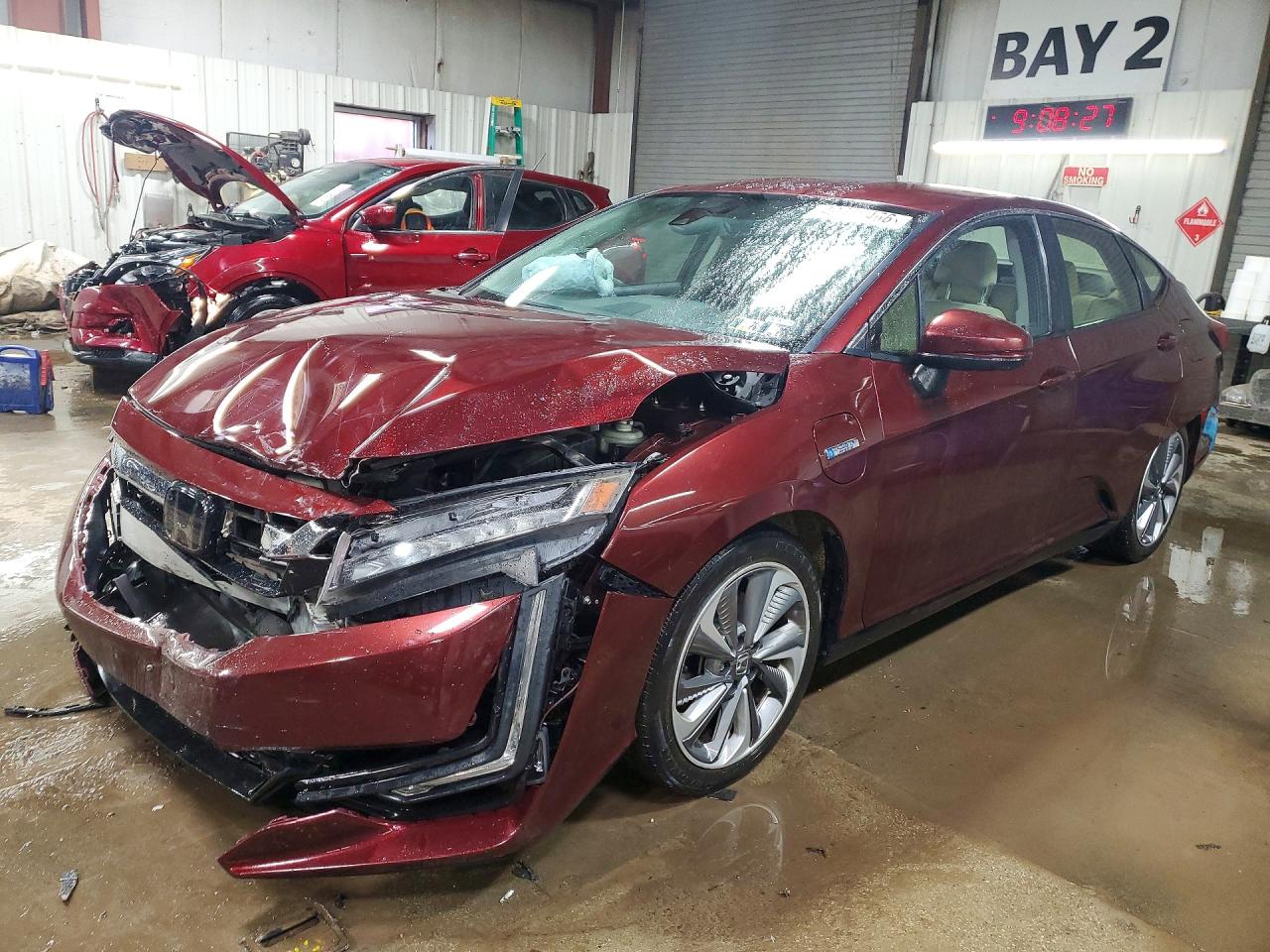 Salvage Honda Clarity Image