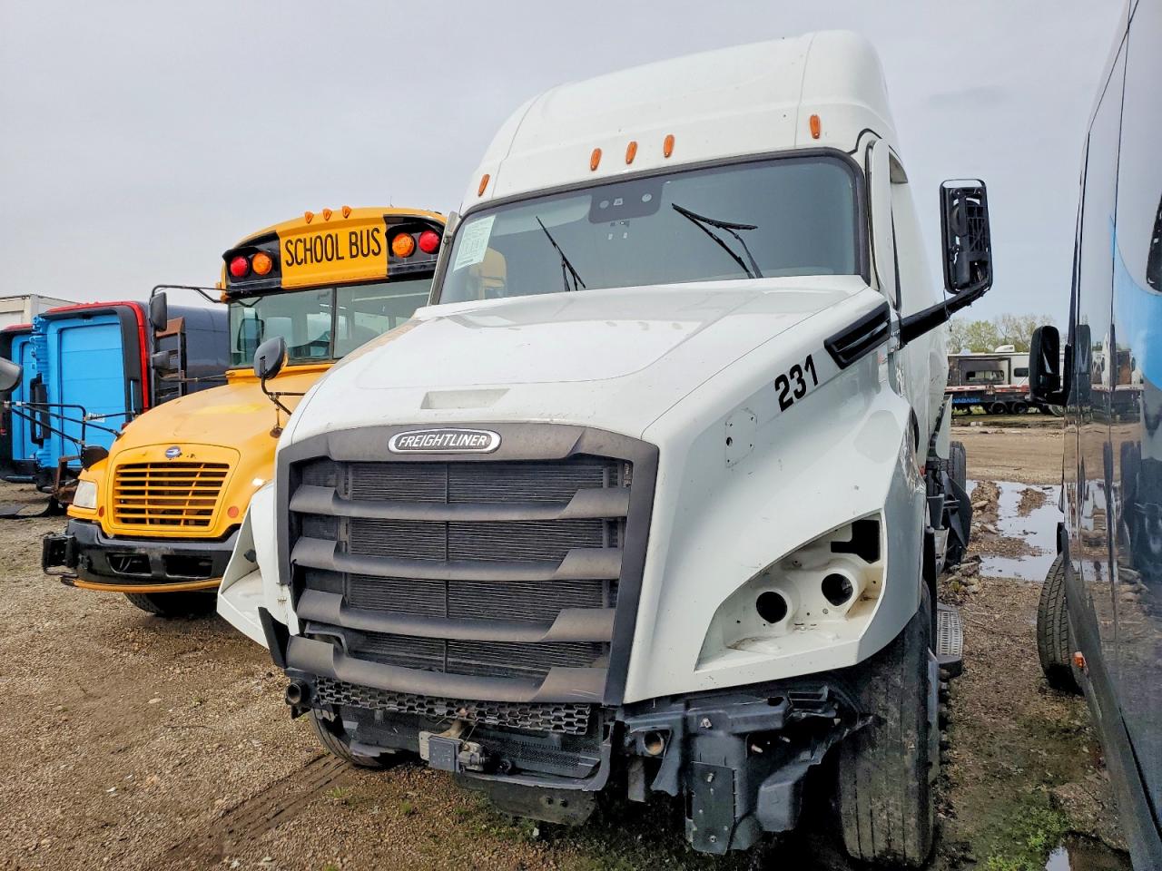 Freightliner Cascadia 126