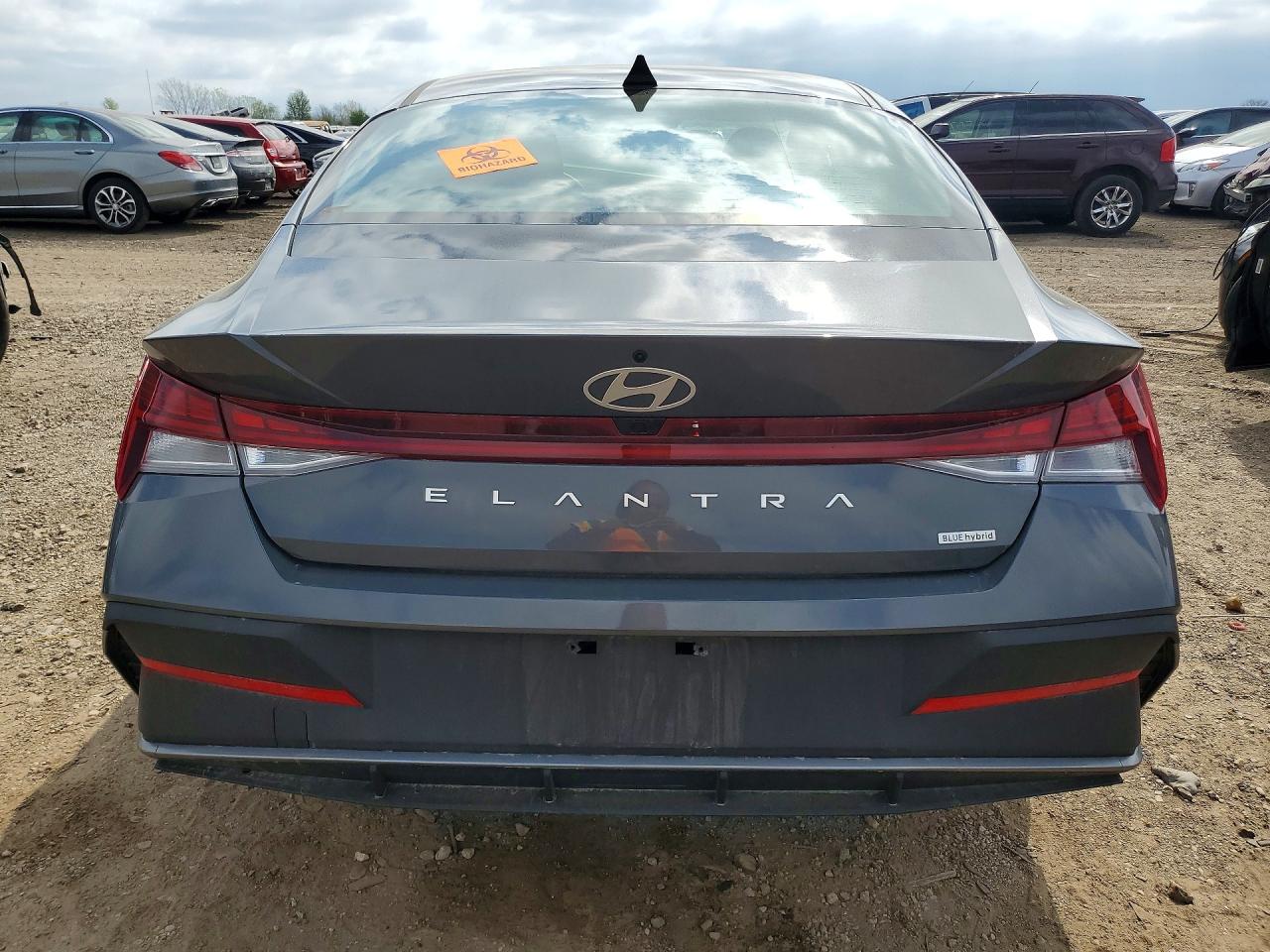 Hyundai ELANTRA Blue