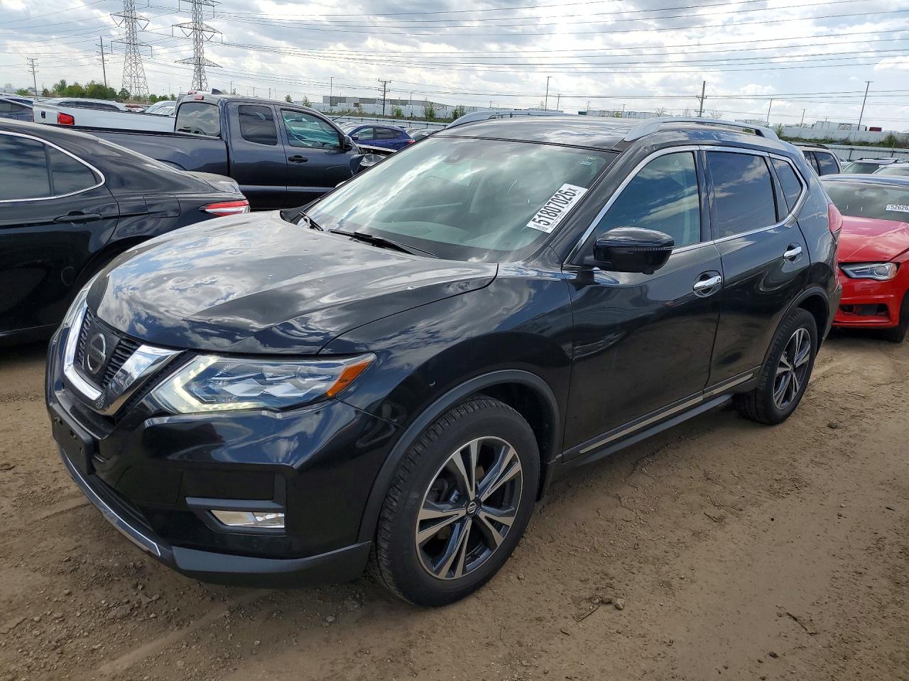Salvage Nissan Rogue Image