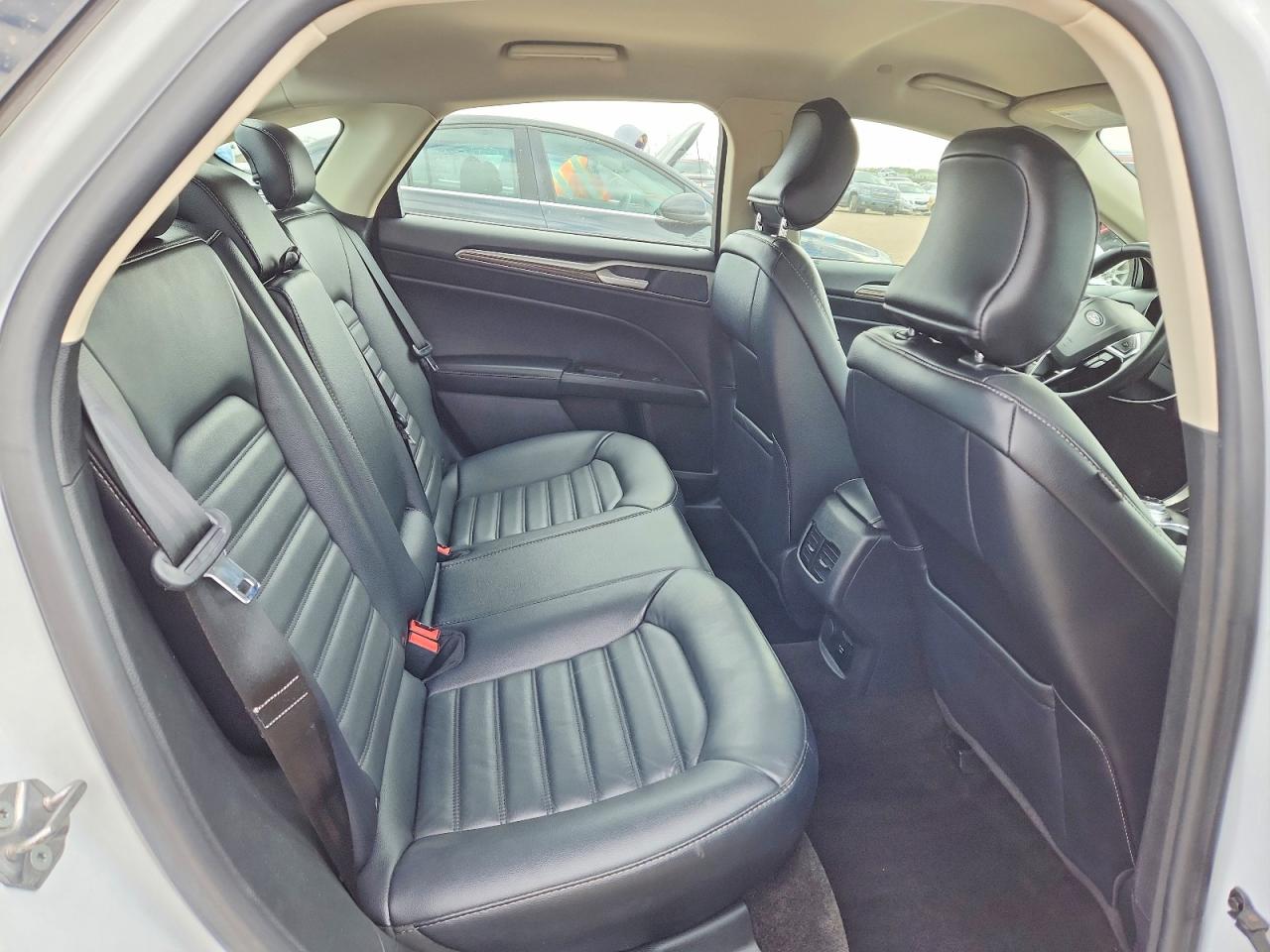 Ford Fusion Se Hybrid