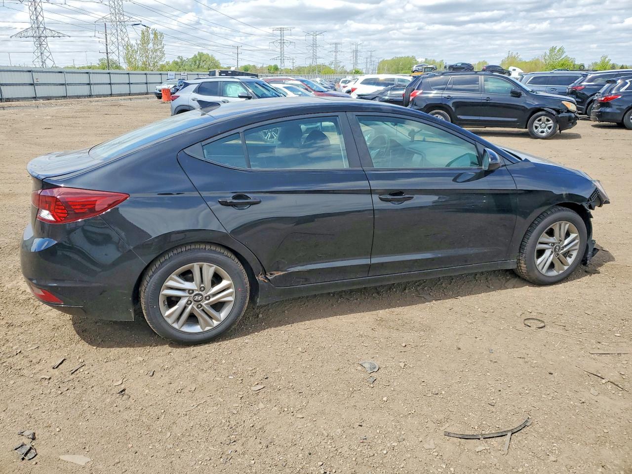 Hyundai ELANTRA Value Edition