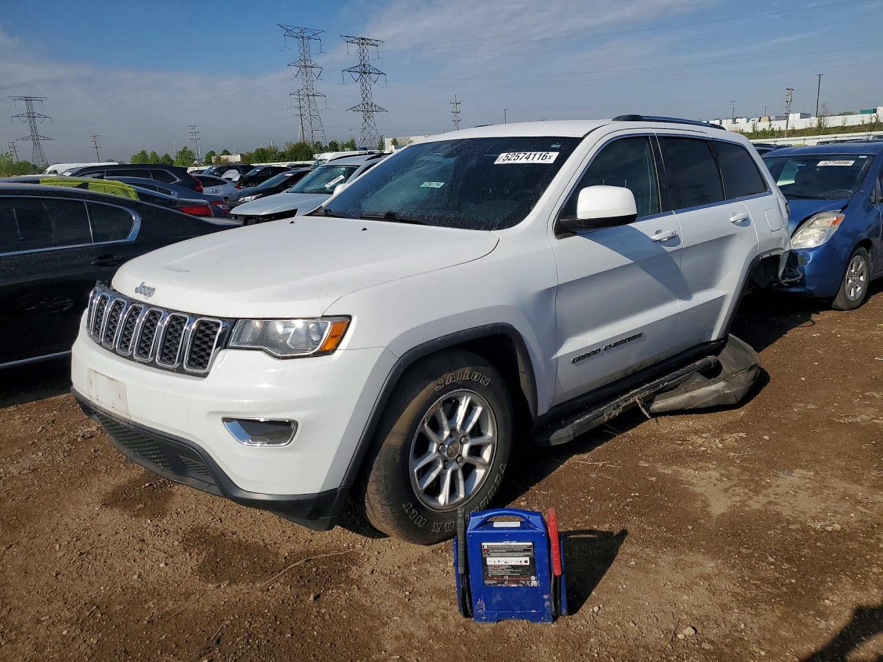 Salvage Jeep Grand Cherokee Image