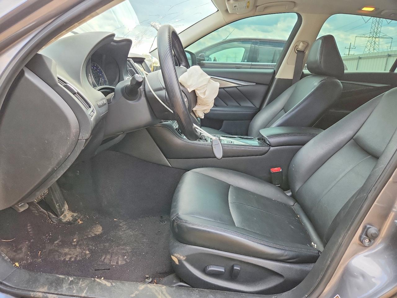INFINITI Q50