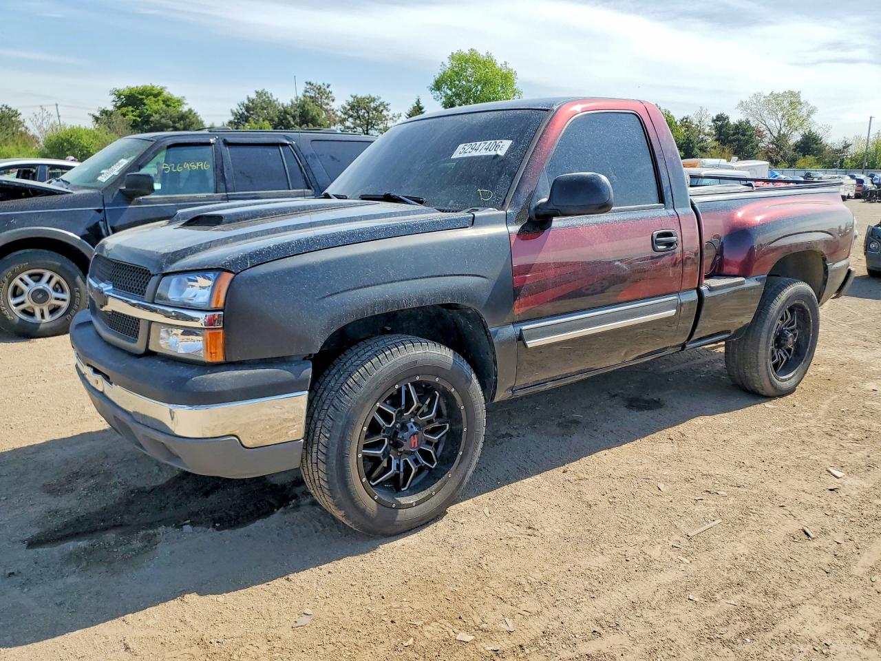 Salvage Chevrolet Silverado Image