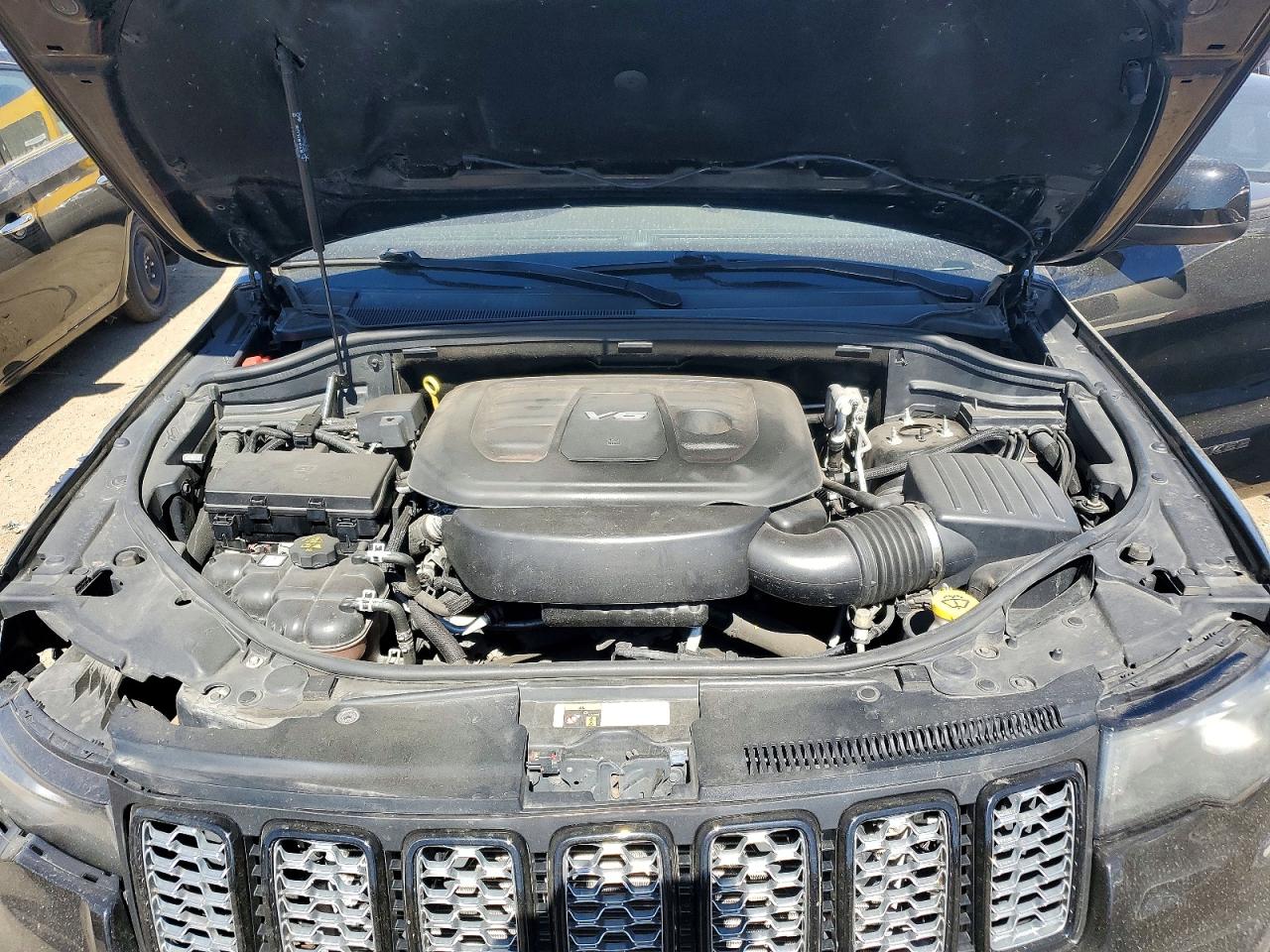 Jeep Grand Cherokee Laredo