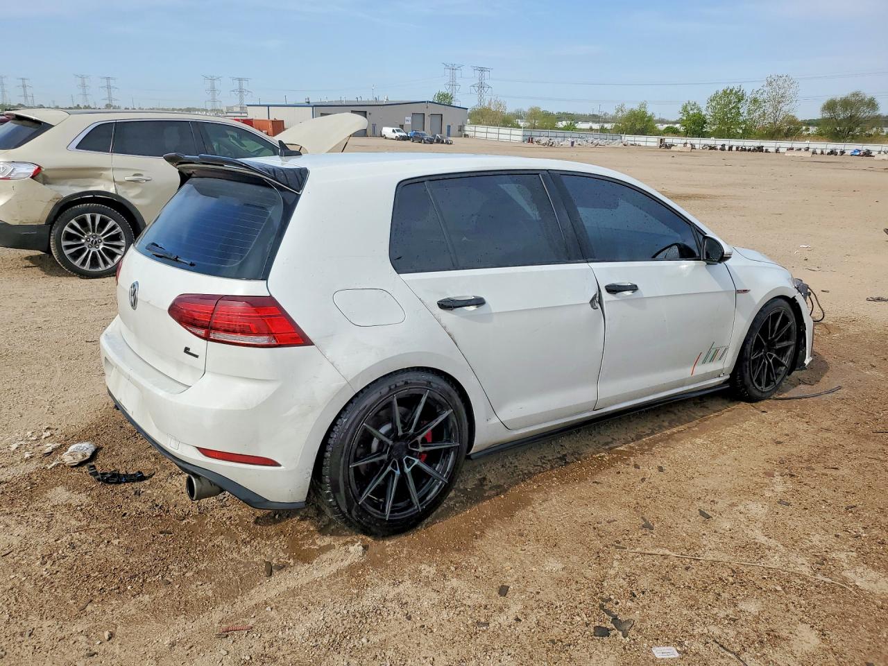 Volkswagen GTI S
