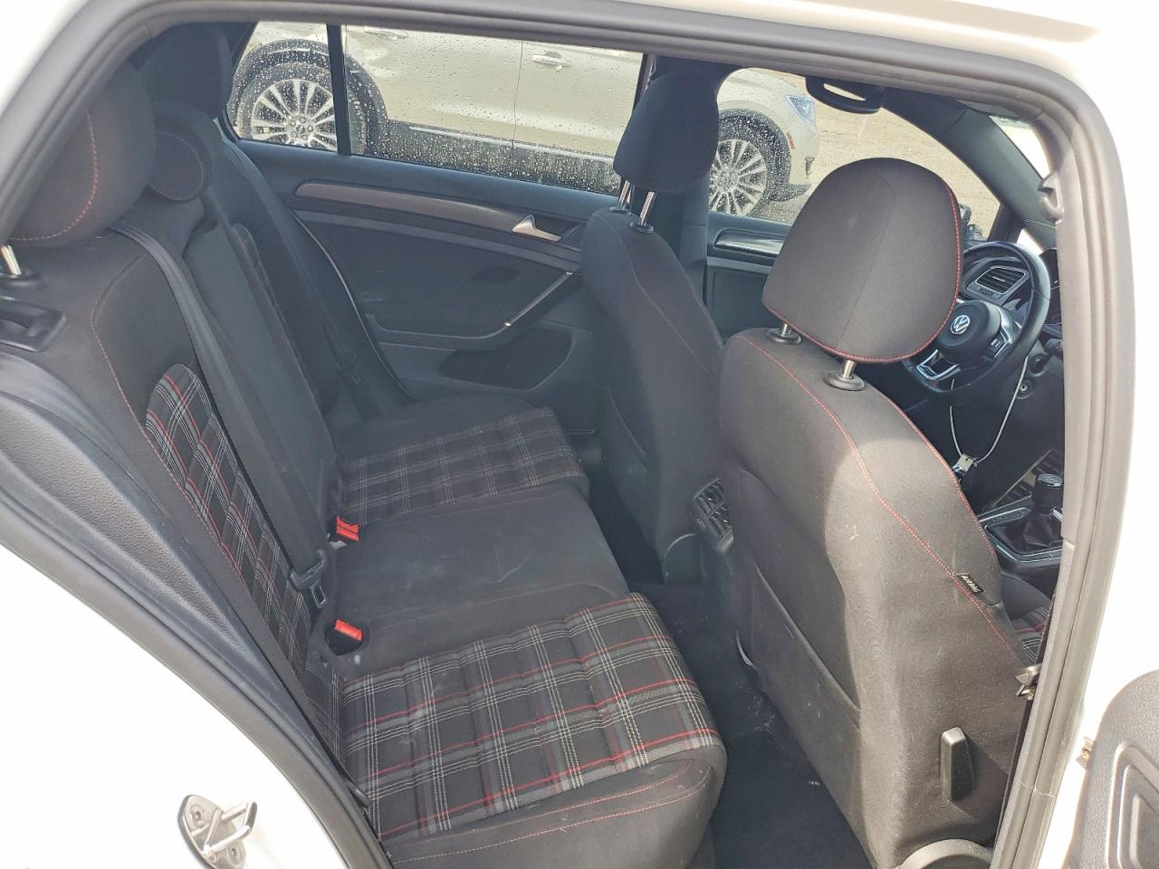 Volkswagen GTI S
