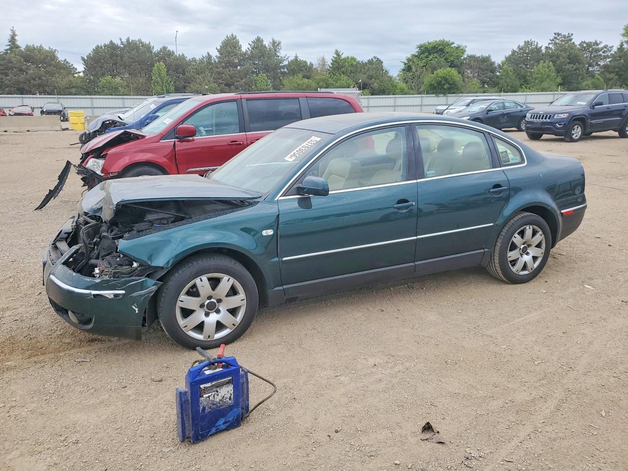 Salvage Volkswagen Passat Image