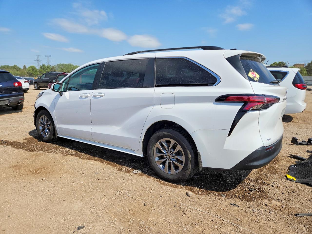 Toyota Sienna Le