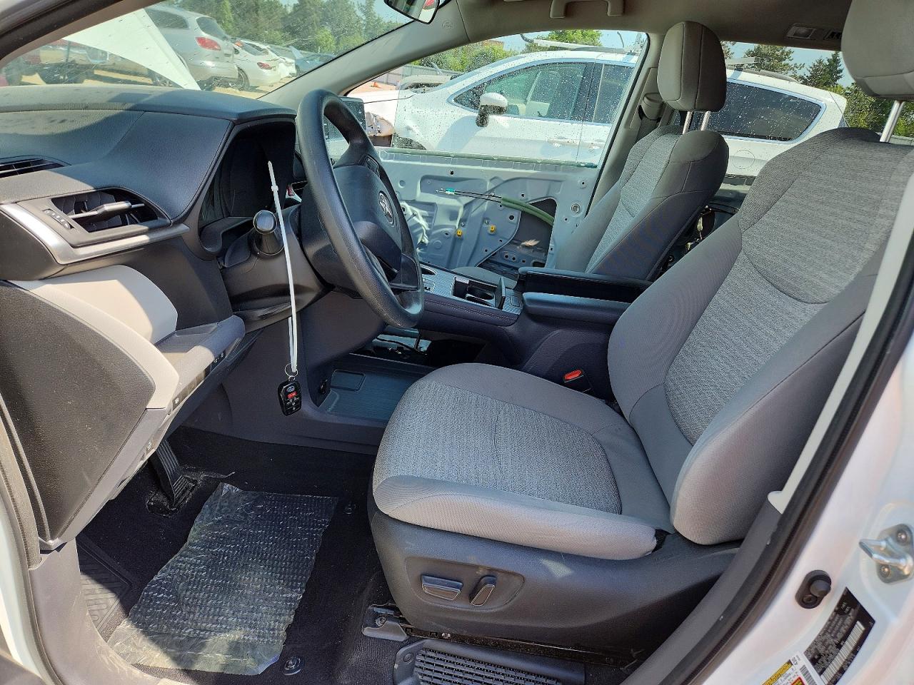 Toyota Sienna Le