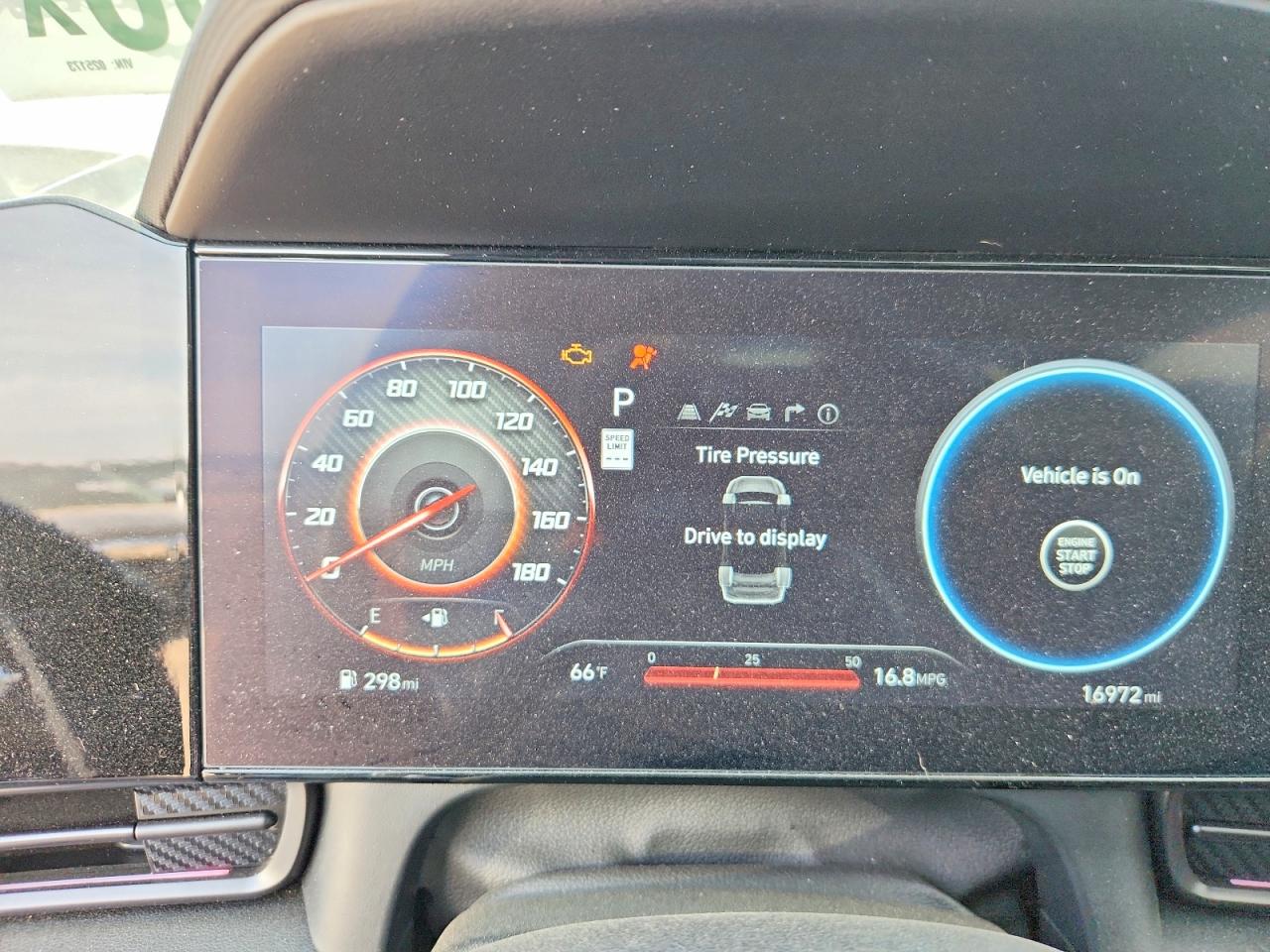 Hyundai ELANTRA Base