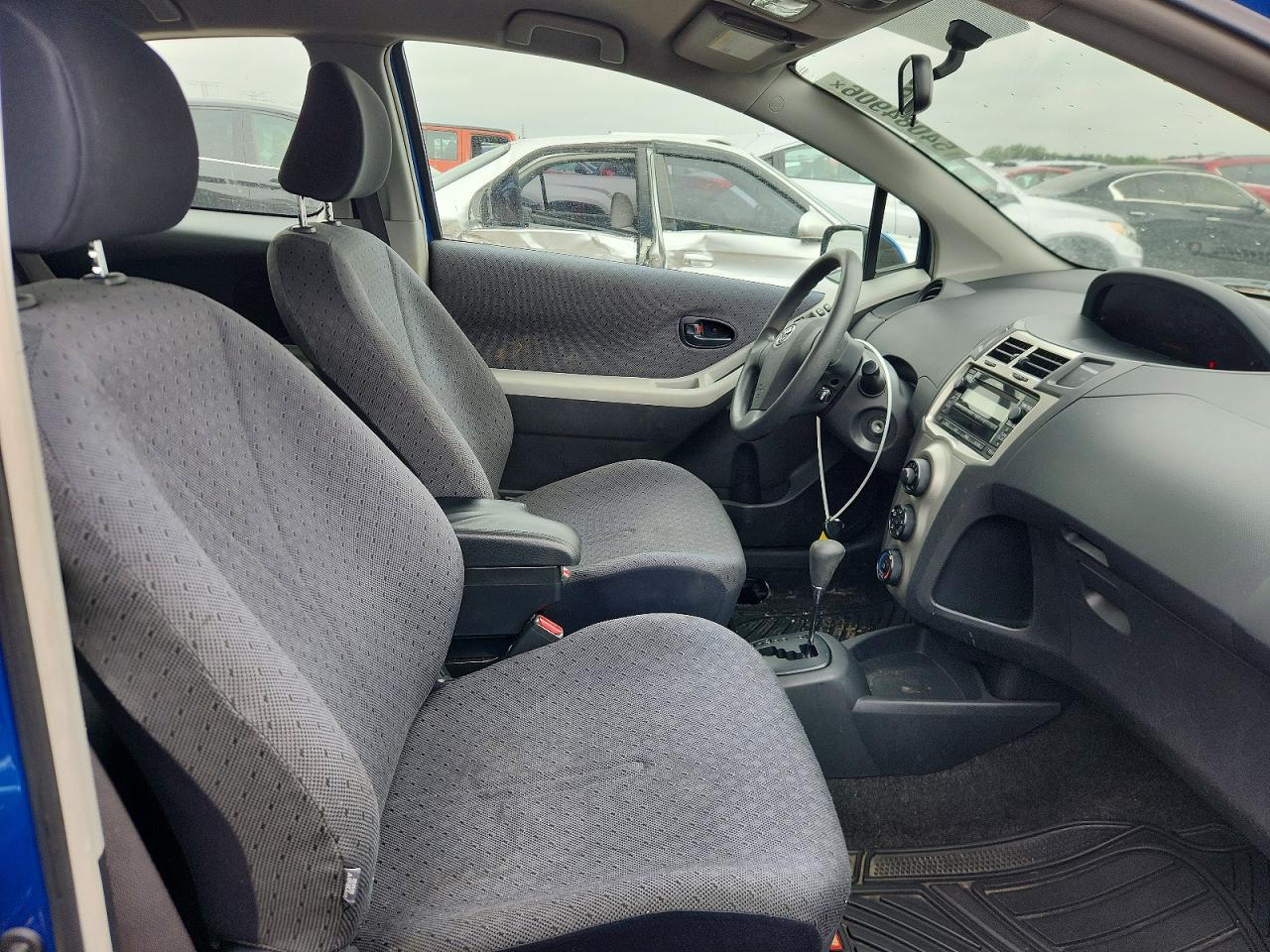 Toyota Yaris Base
