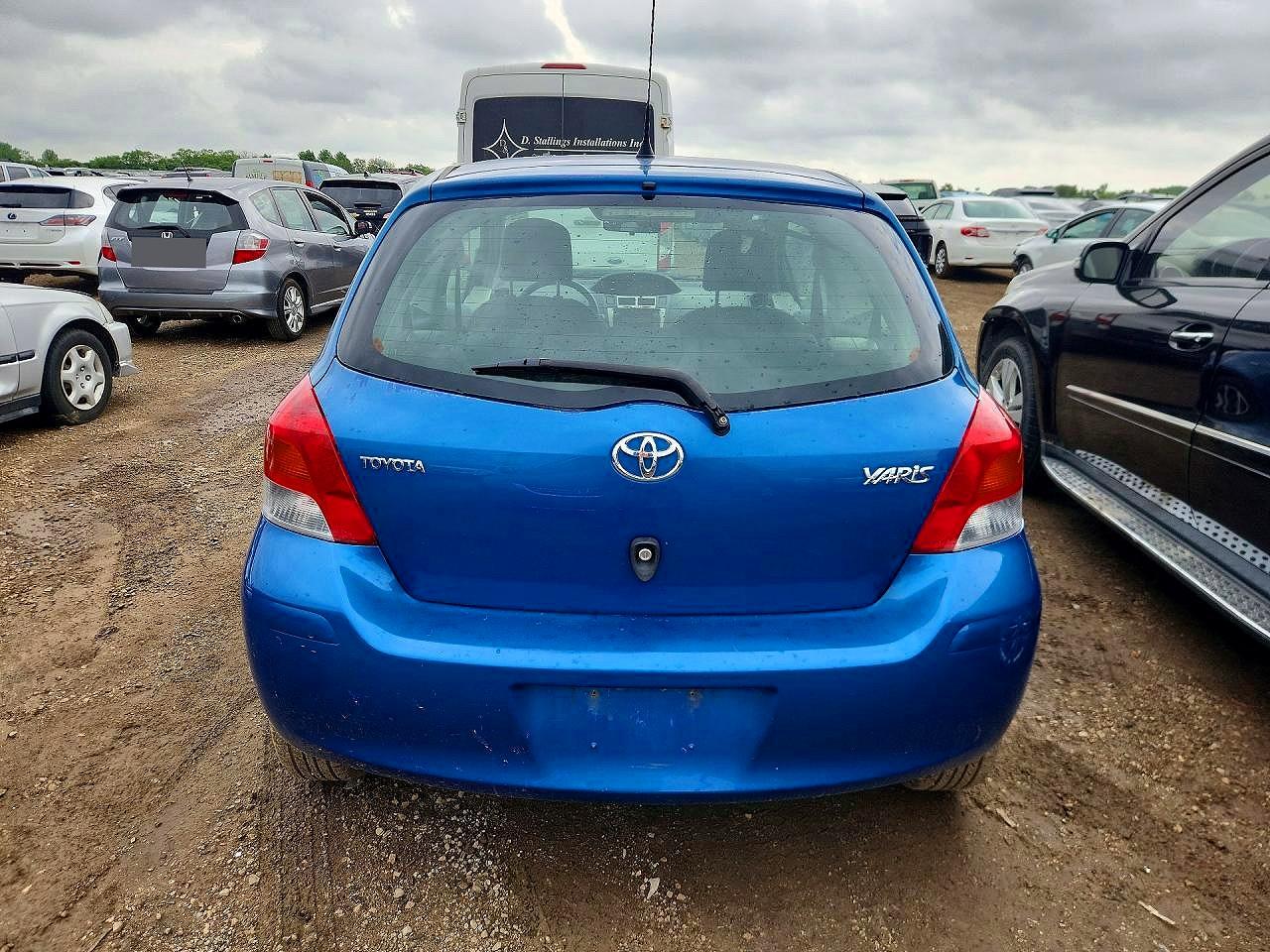 Toyota Yaris Base