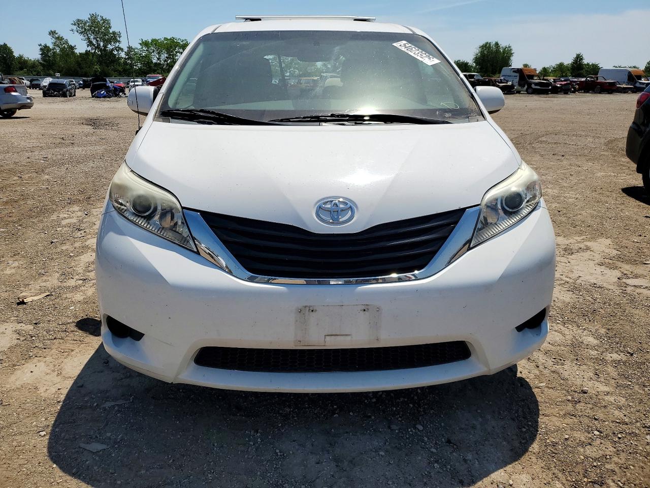 Toyota Sienna Le