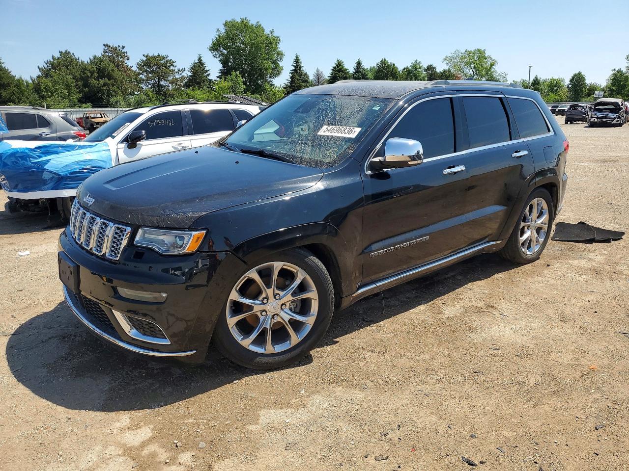 Salvage Jeep Grand Cherokee Image