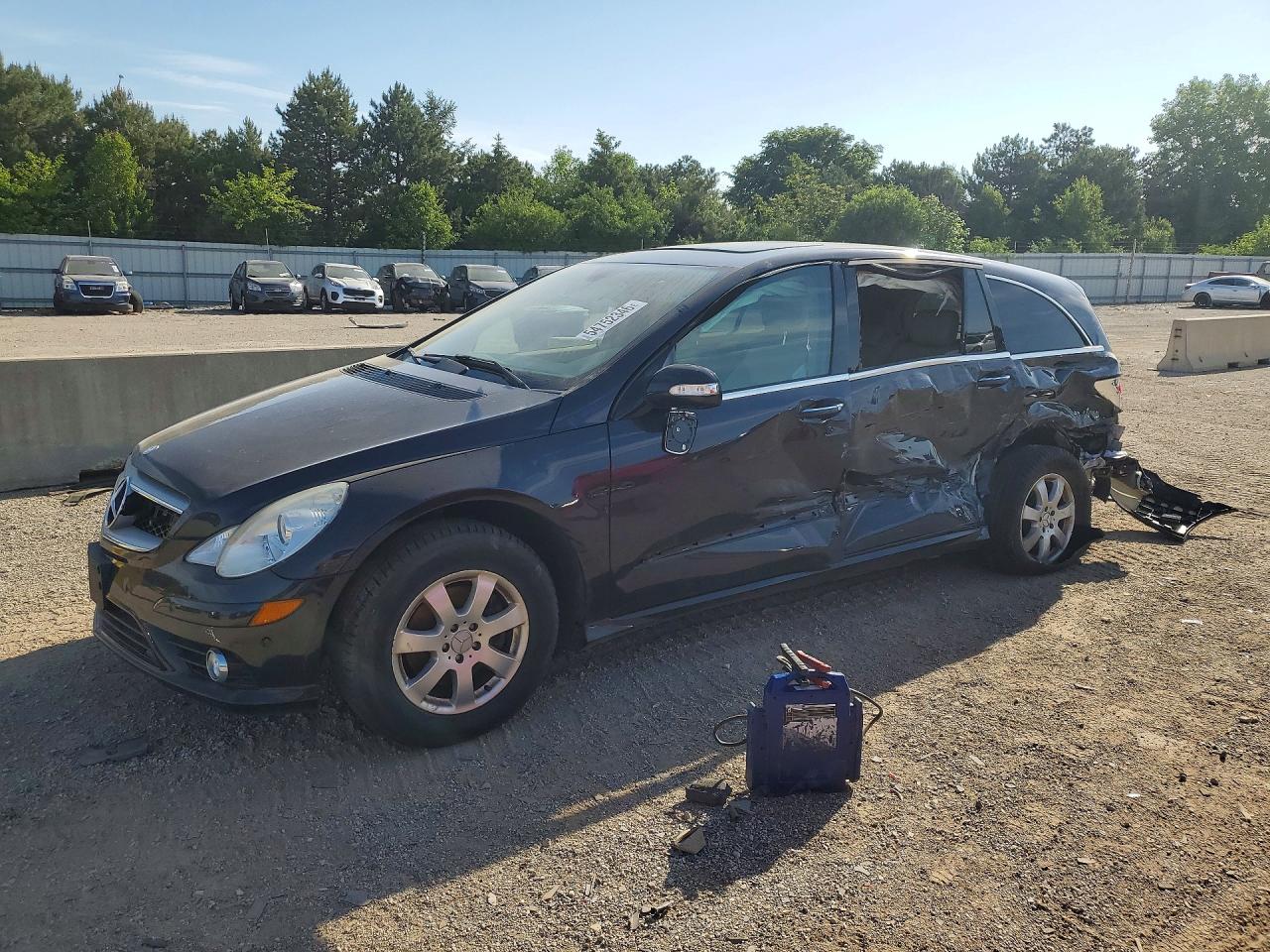 Salvage Mercedes-Benz R Image