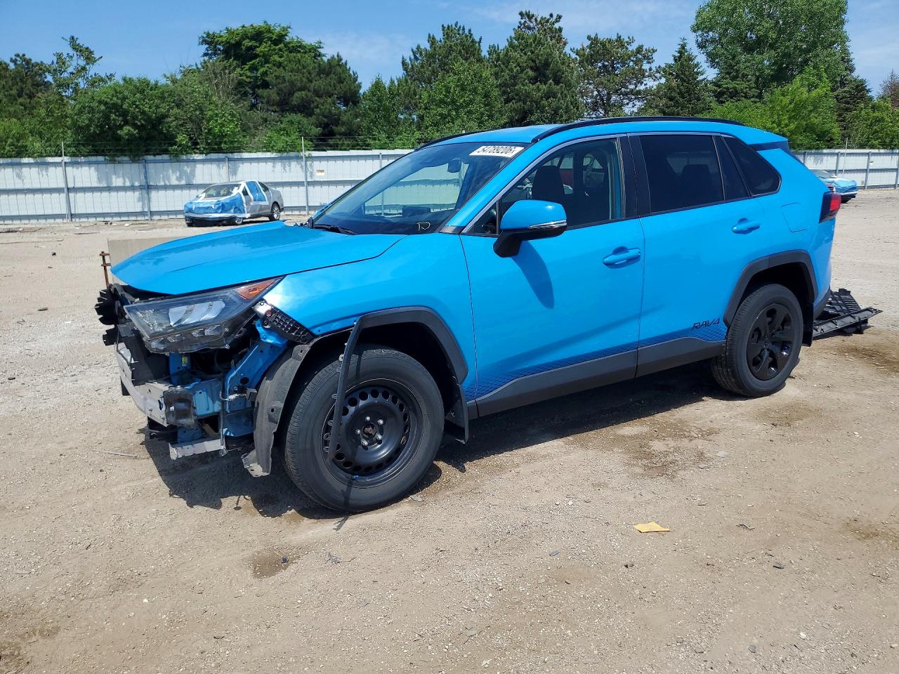 Salvage Toyota RAV4 Image