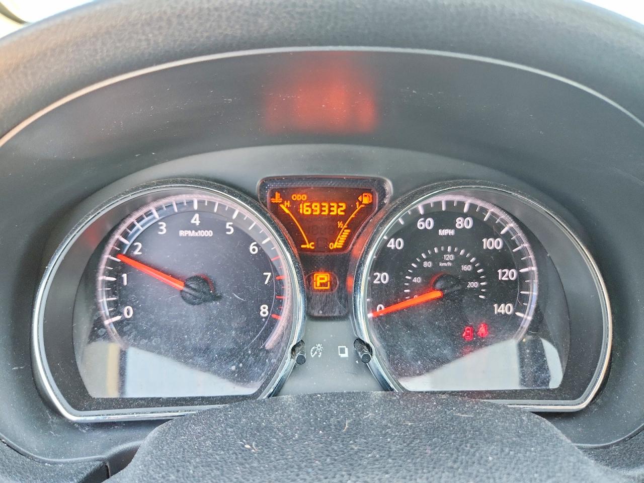Nissan Versa S Plus