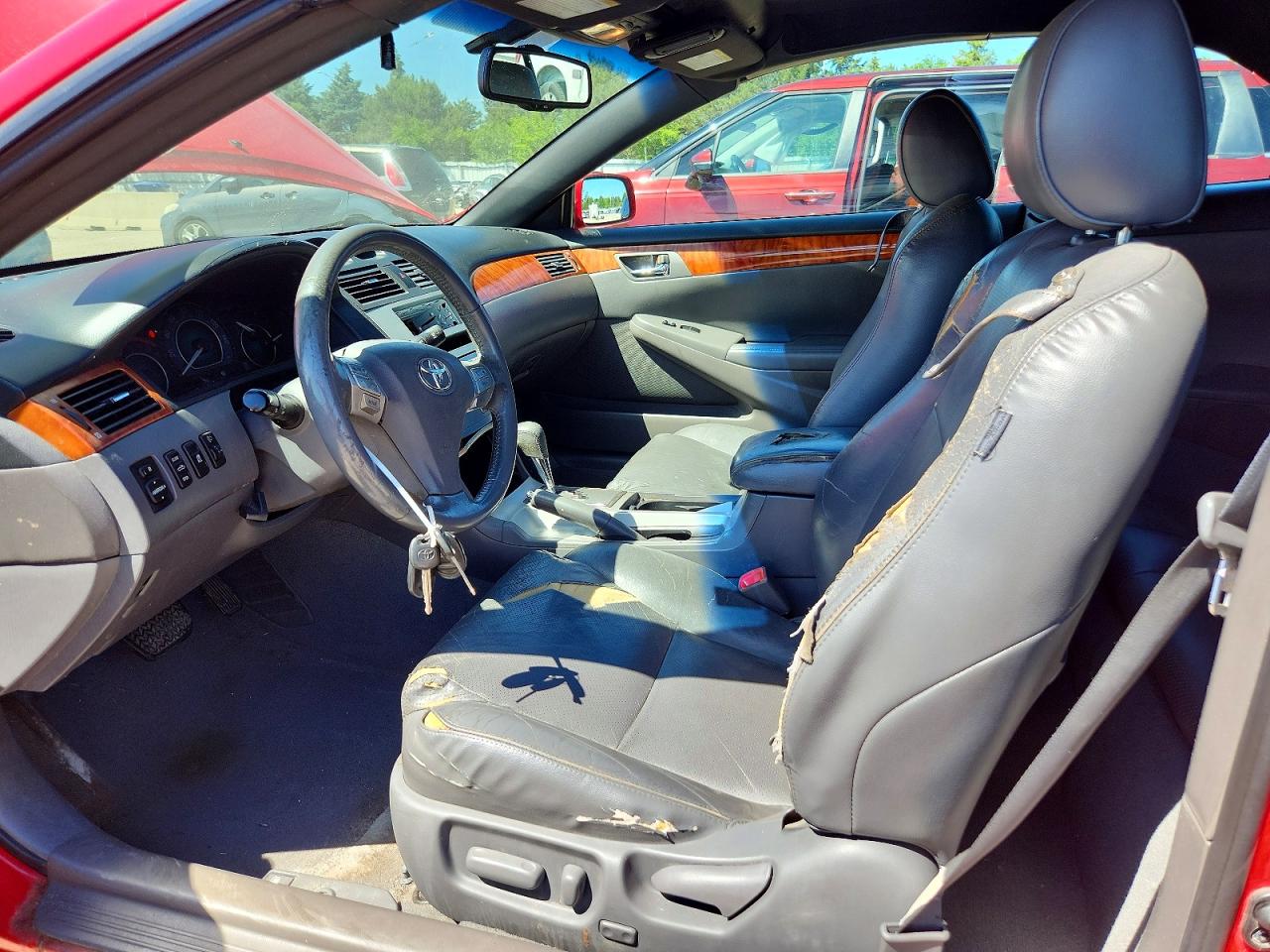 Toyota Camry Sle V6