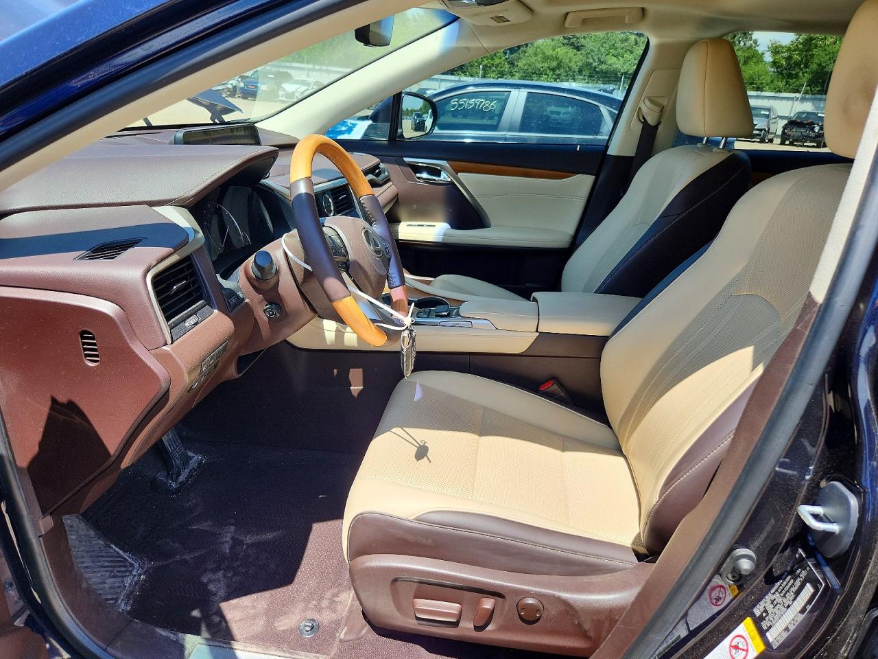 Lexus RX Base