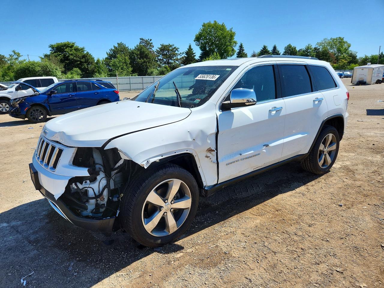 Salvage Jeep Grand Cherokee Image