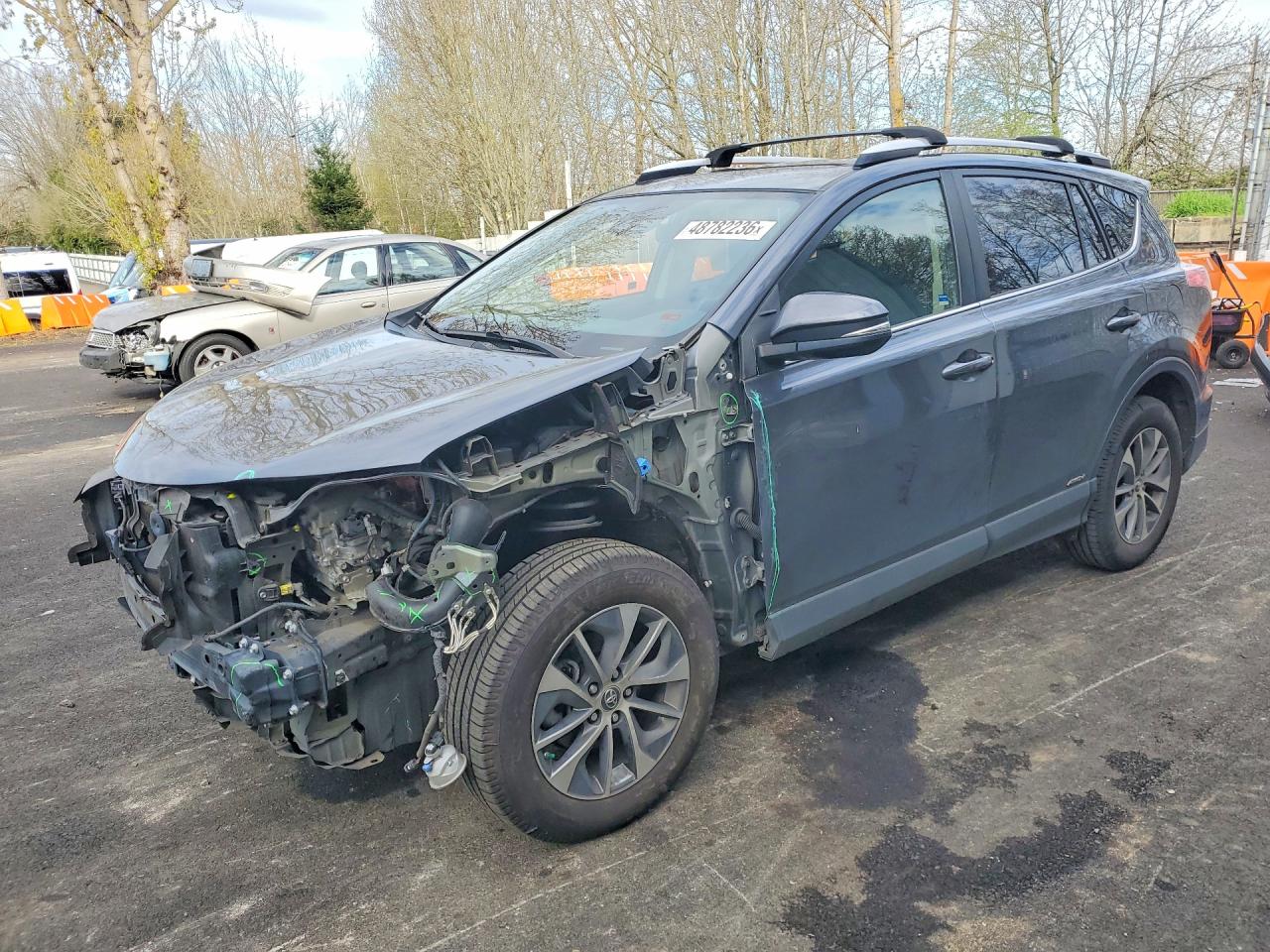 Salvage Toyota RAV4 Image