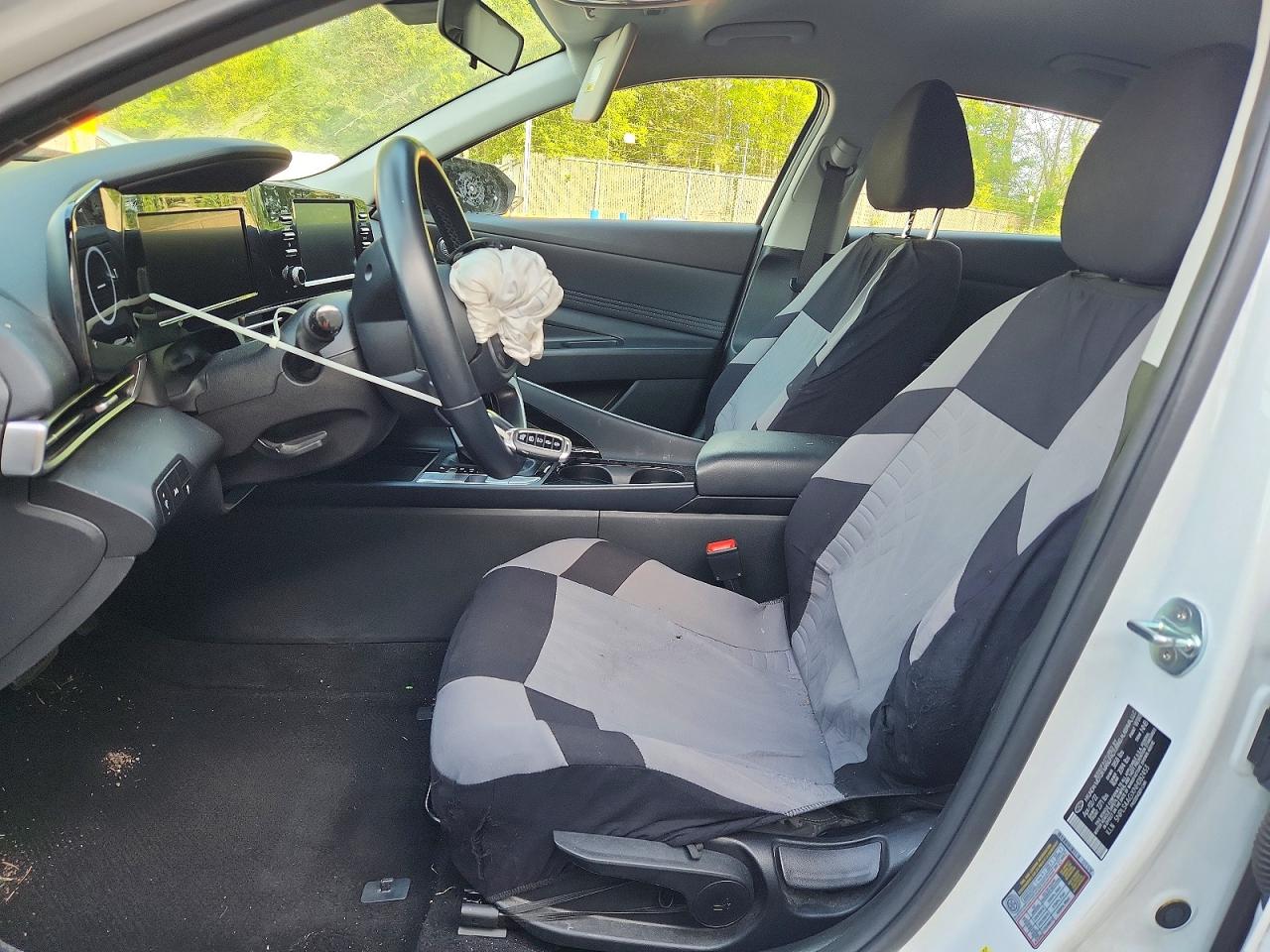 Hyundai ELANTRA Sel