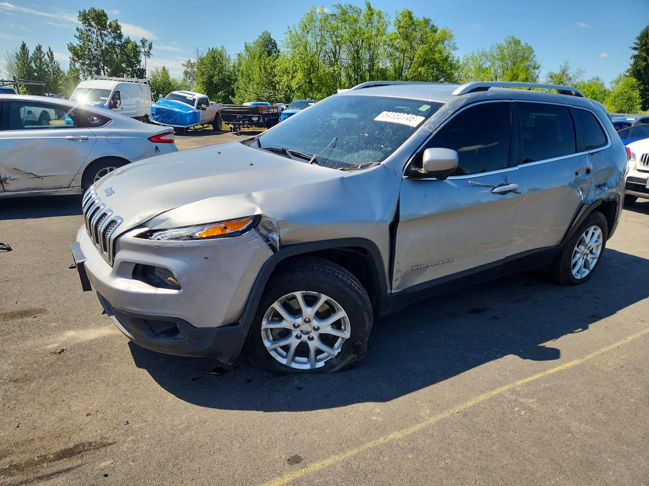 Salvage Jeep Grand Cherokee Image