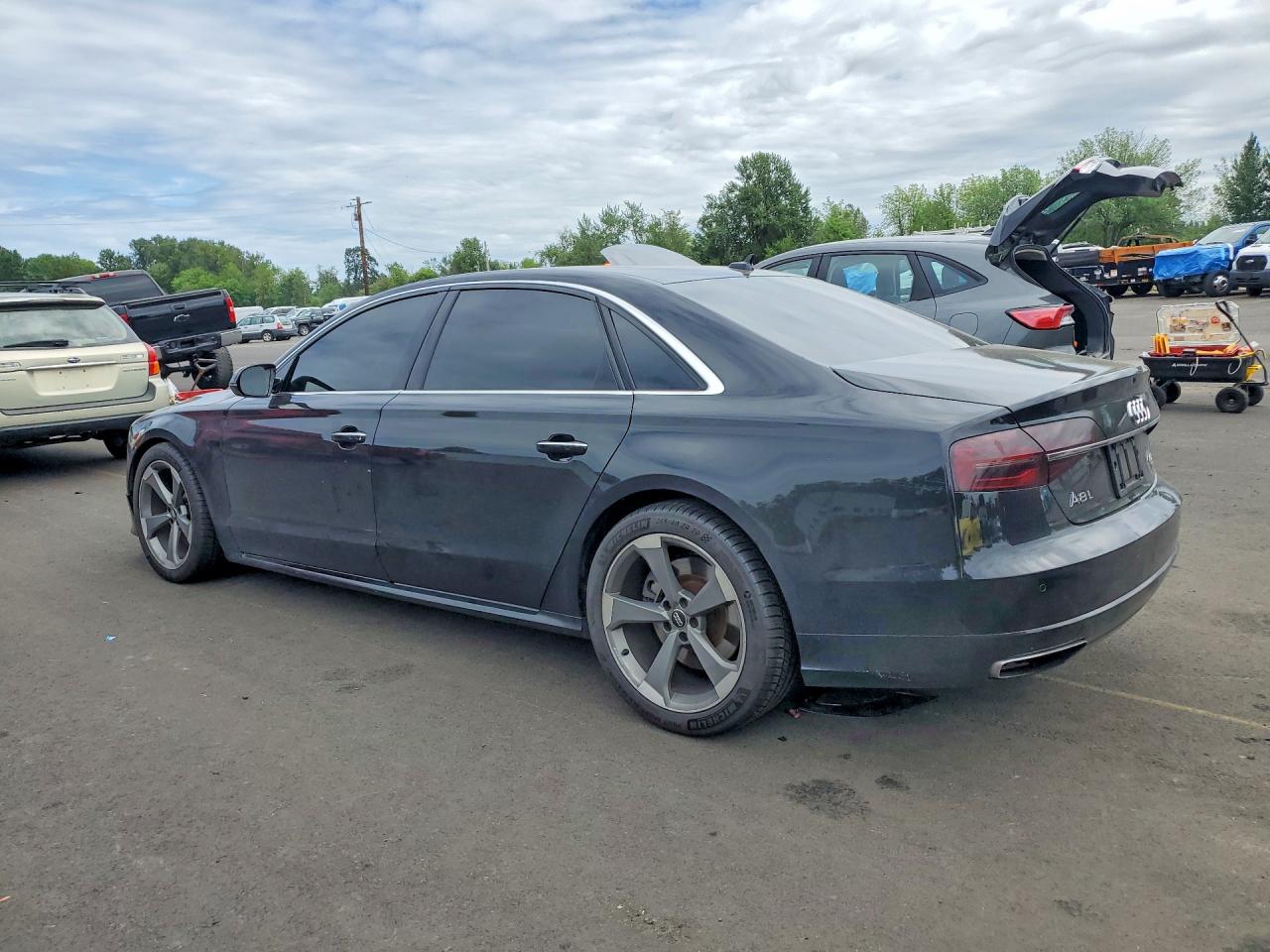 Audi A8 L Quattro