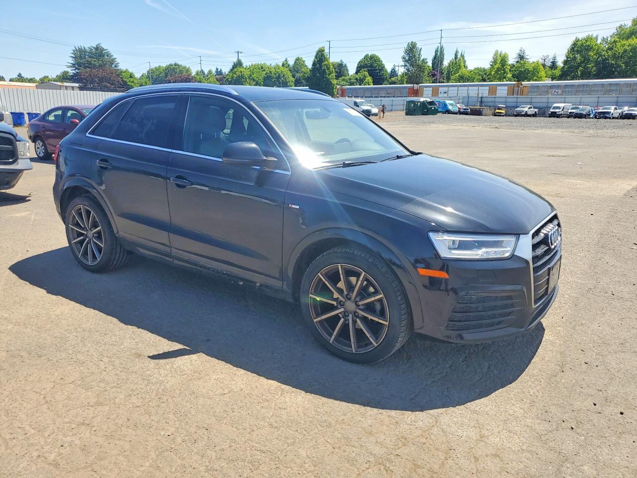 Audi Q3 Premium Plus
