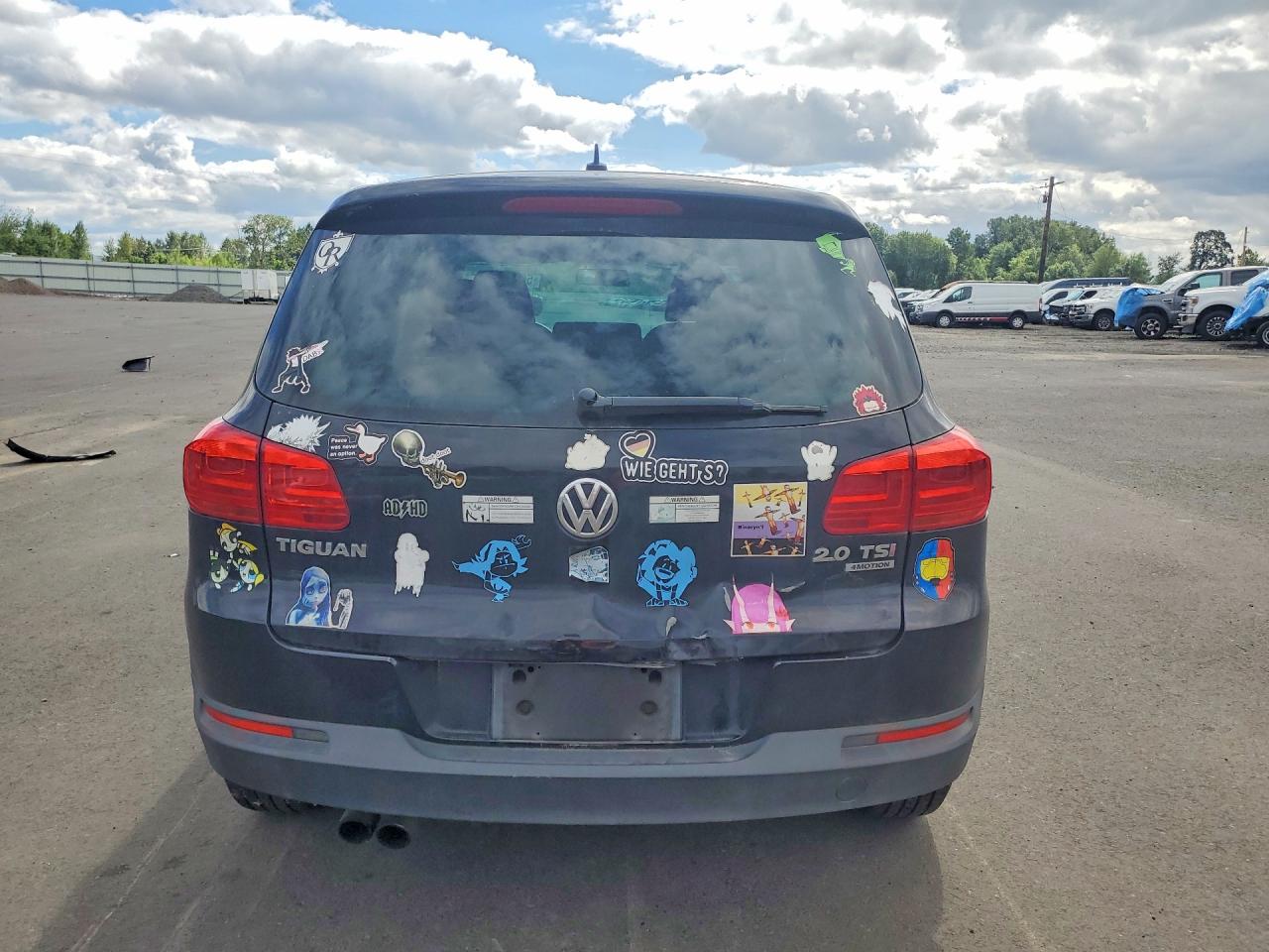 Volkswagen Tiguan S
