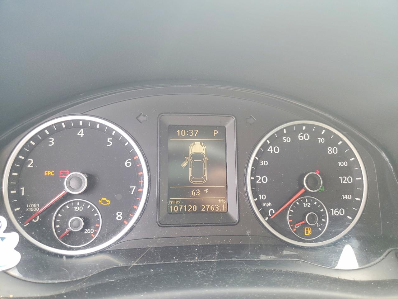 Volkswagen Tiguan S