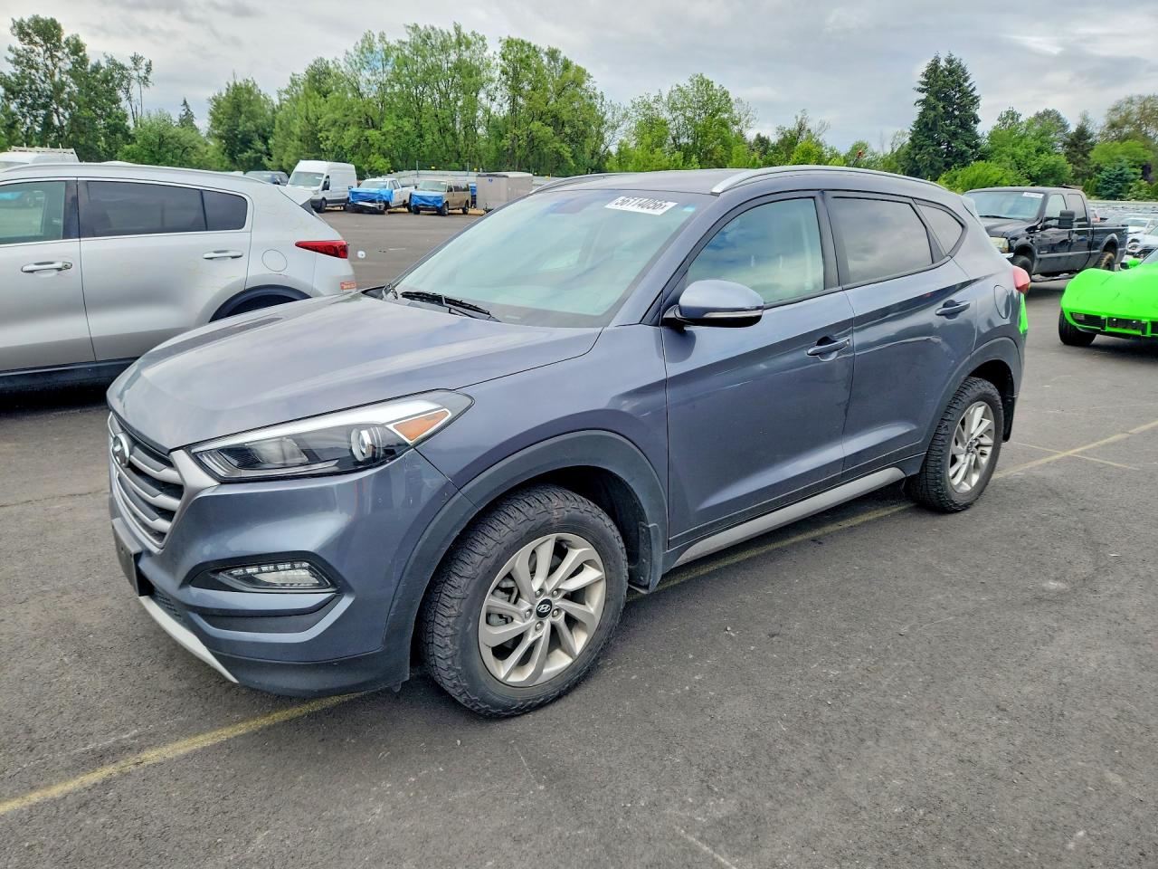 Salvage Hyundai TUCSON Image