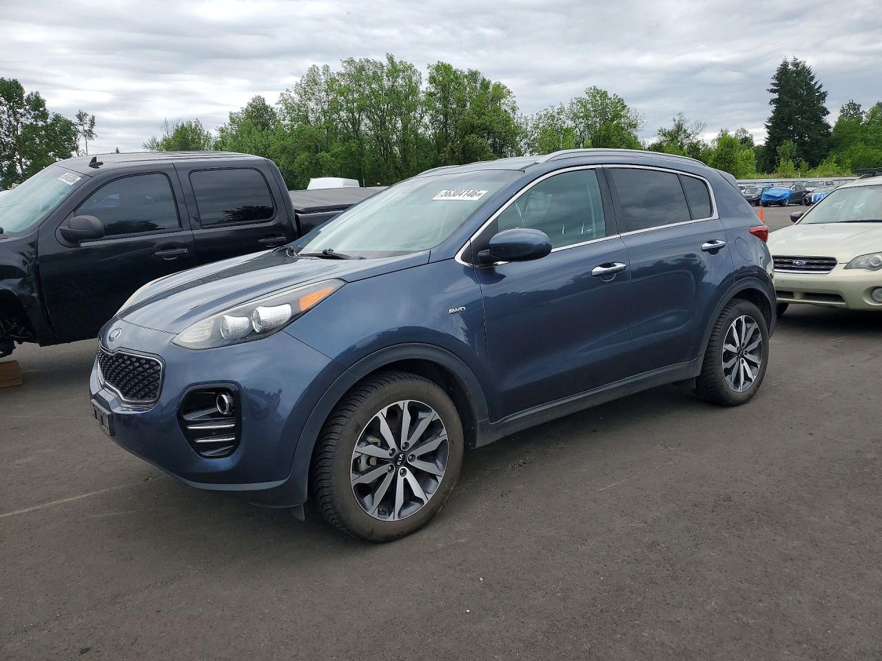 Salvage Kia Sportage Image