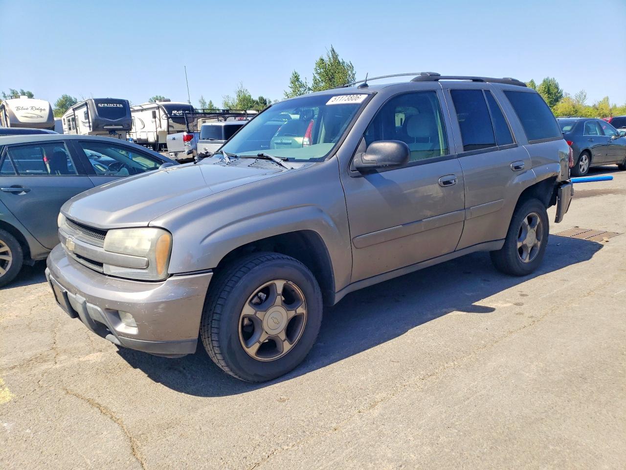 Salvage Chevrolet Trailblazer Image