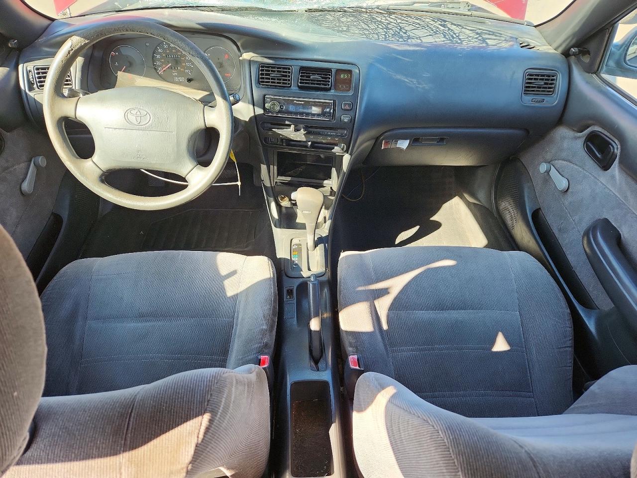 Toyota Corolla Deluxe