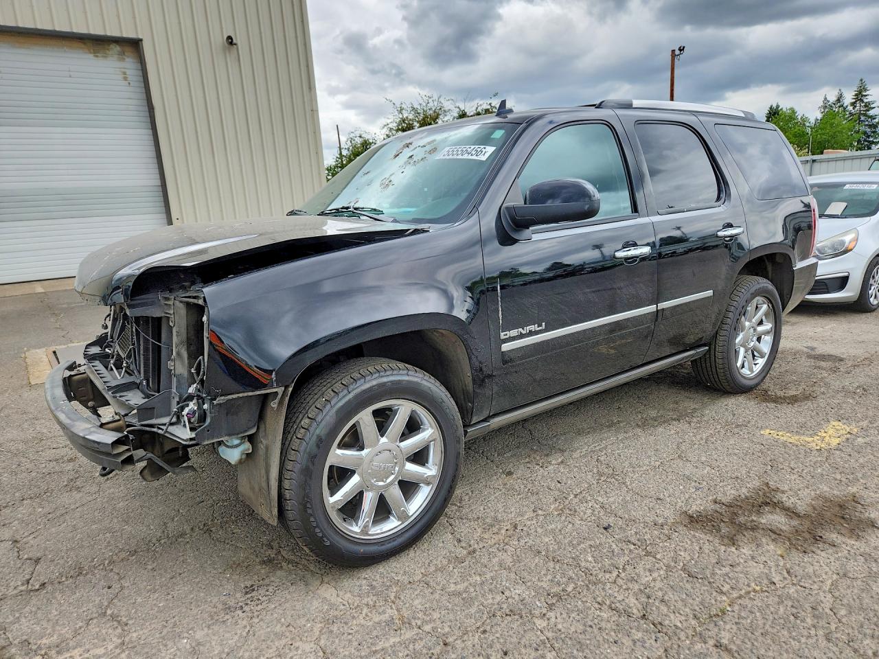 Salvage GMC Yukon Image