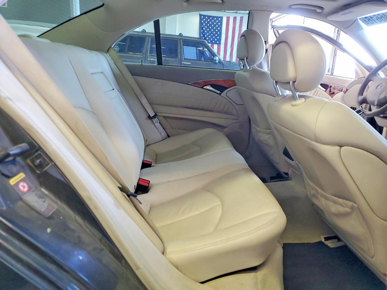 Mercedes-Benz E-Class 500