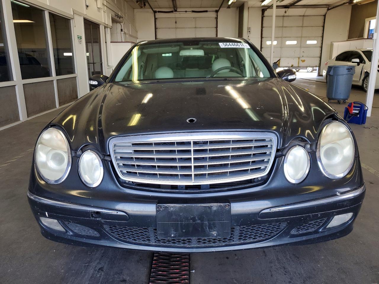 Mercedes-Benz E-Class 500
