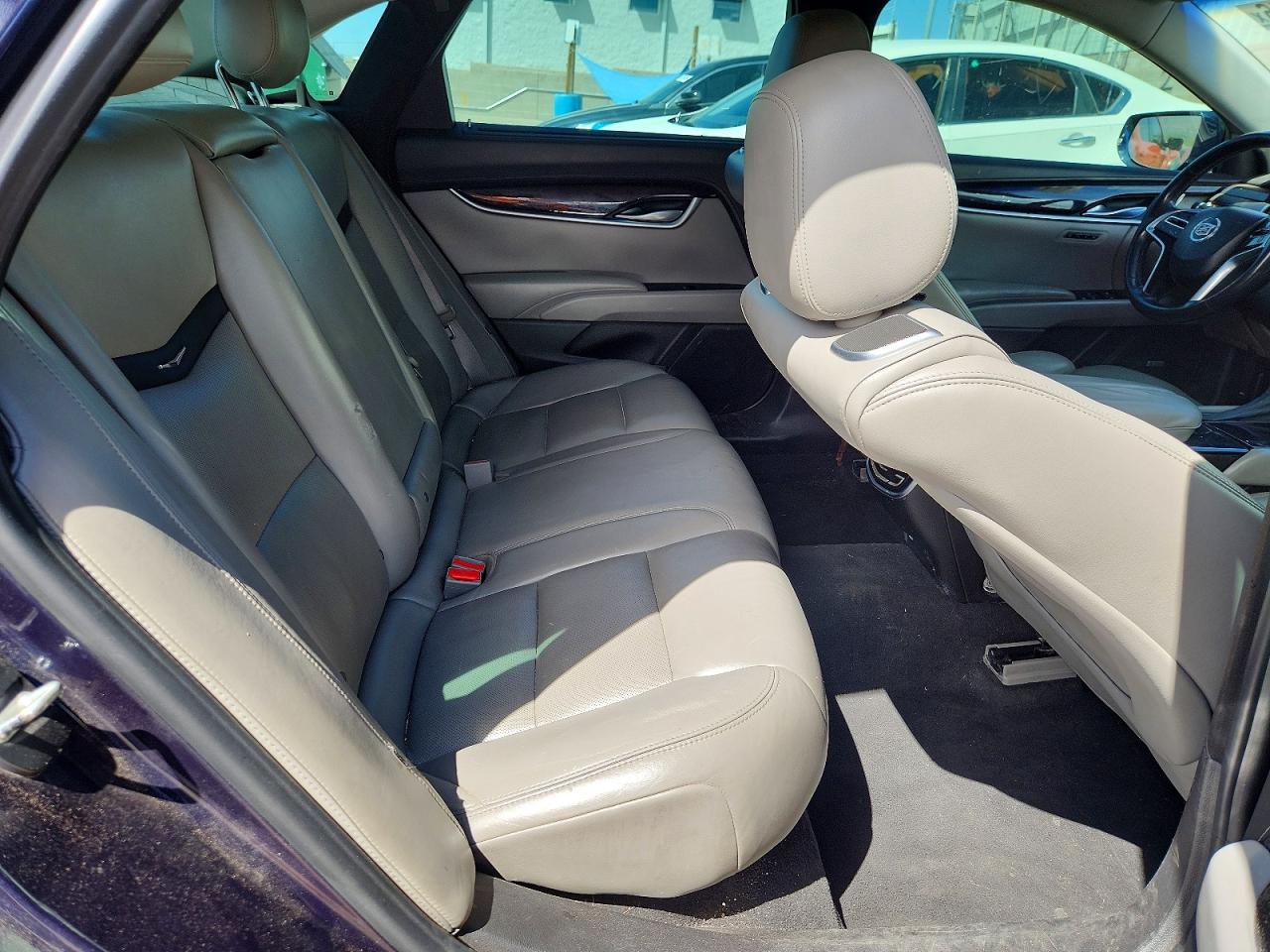 Cadillac XTS Premium Collection