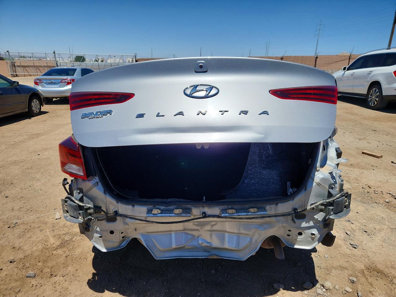 Hyundai ELANTRA Sel