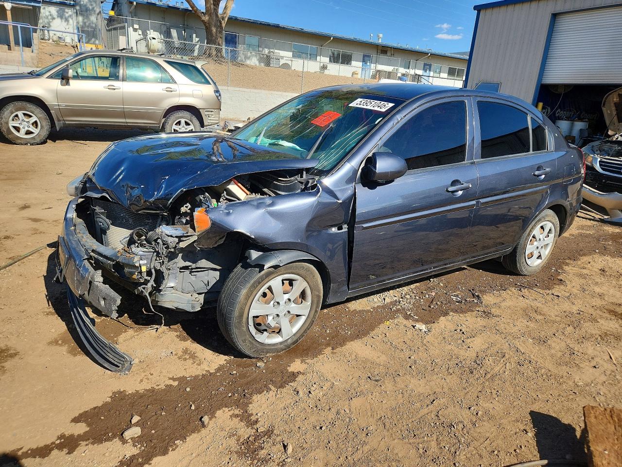 Salvage Hyundai ACCENT Image
