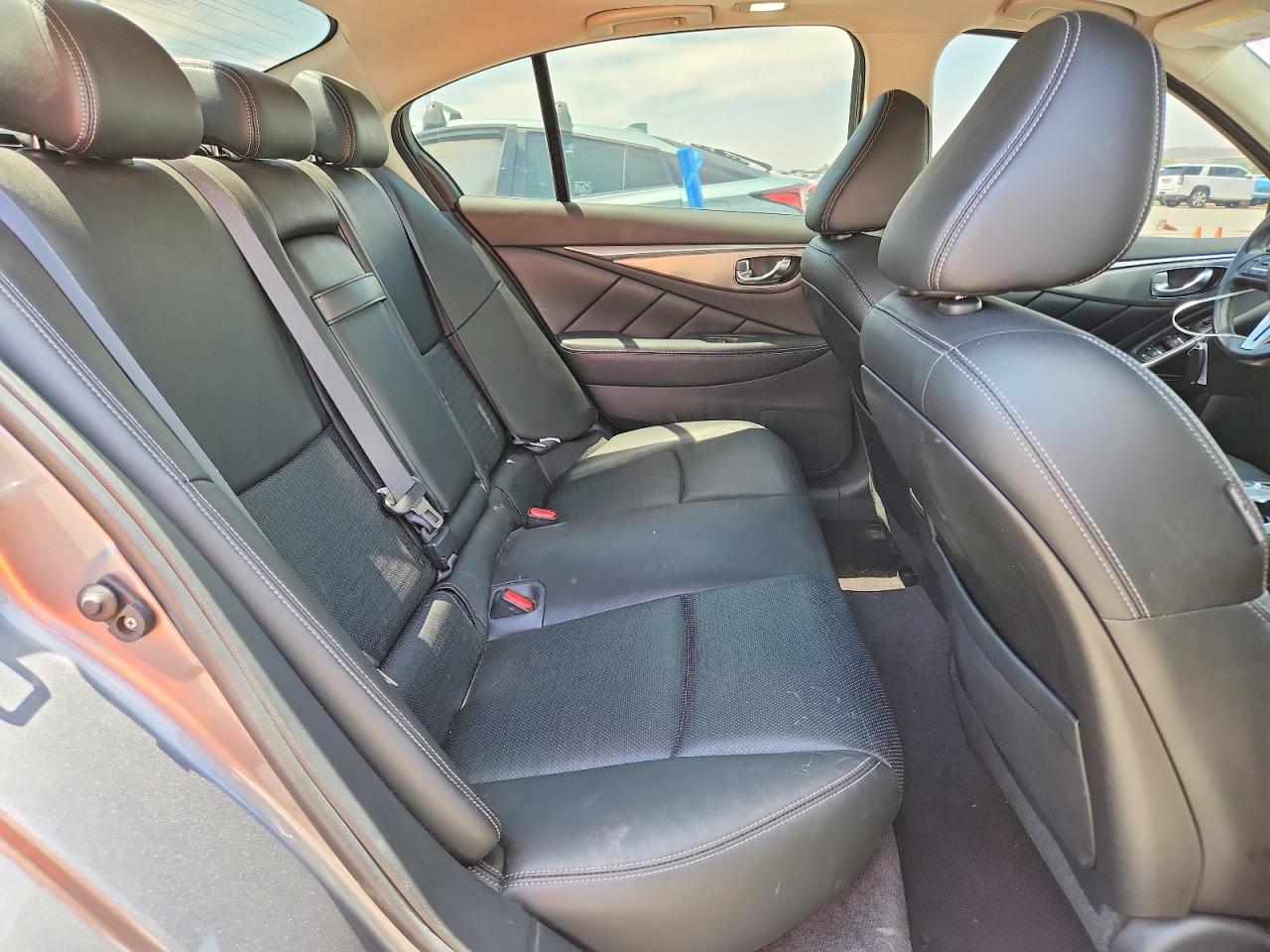 INFINITI Q50 3.0t Signature Edition