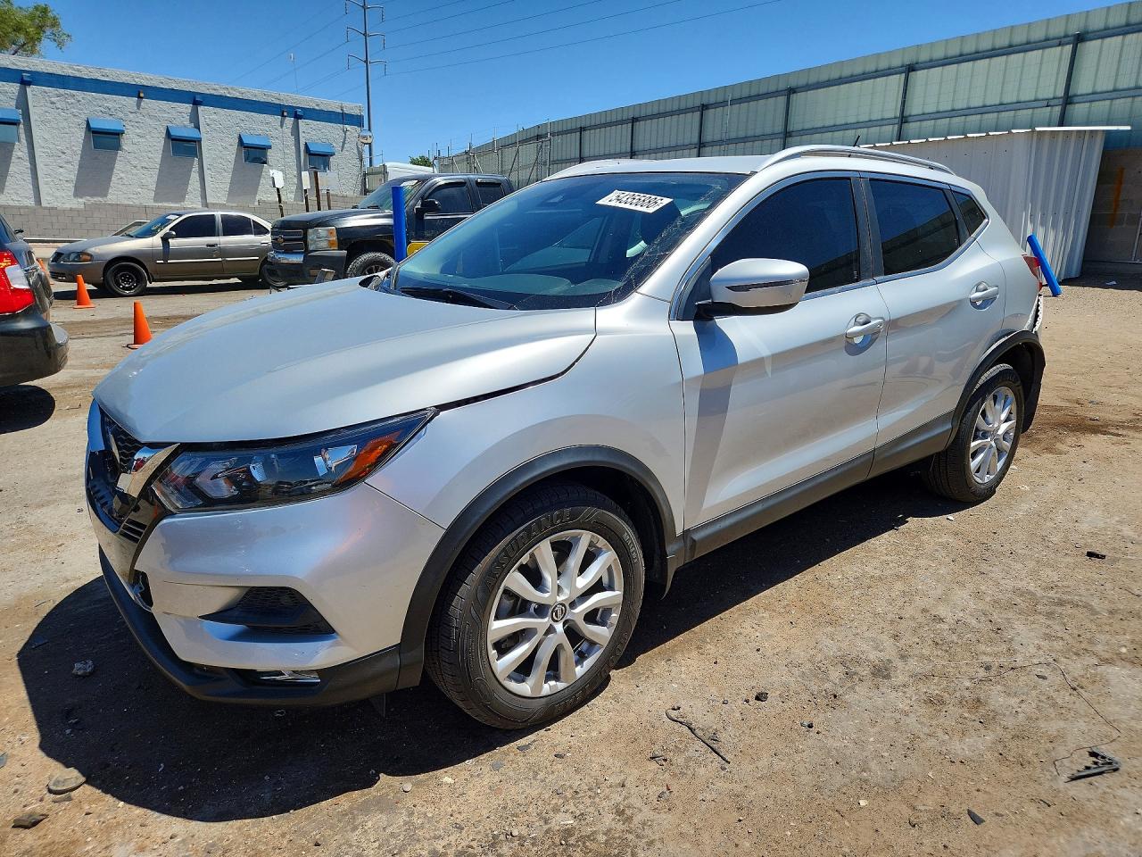 Salvage Nissan Rogue Image
