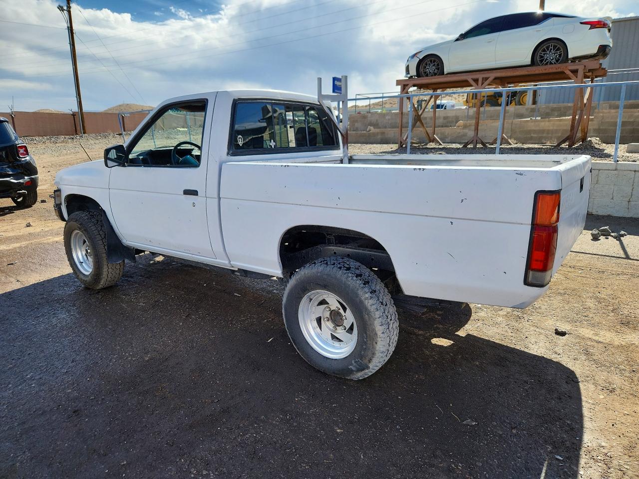 Nissan D21 Short Bed