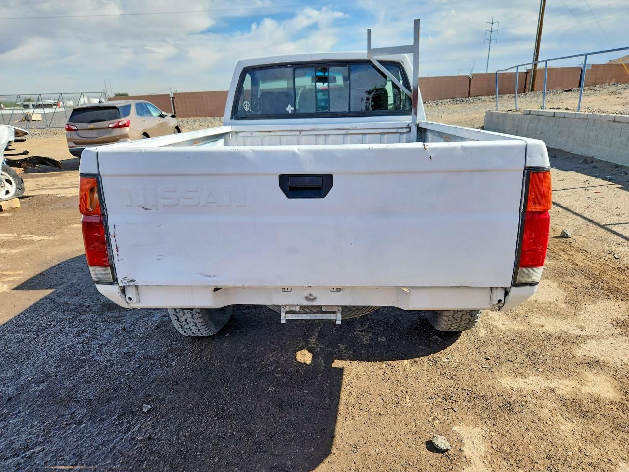 Nissan D21 Short Bed