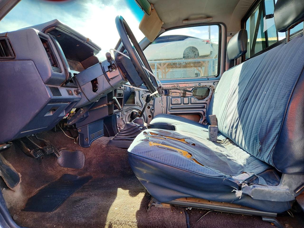 Nissan D21 Short Bed